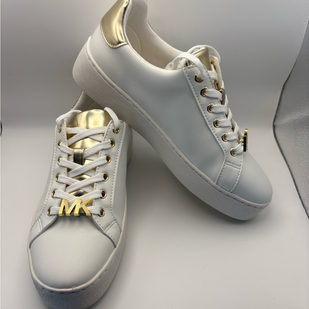 Michael Kors Poppy LaceUp Faux Leather White Sneakers w/ Gold Eyelets & MK Logo - Picture 2 of 6